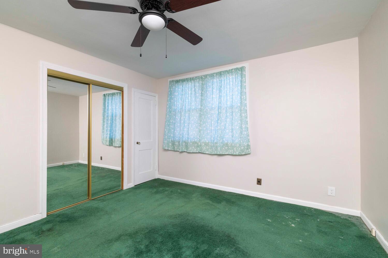 LAWNCREST - Residential