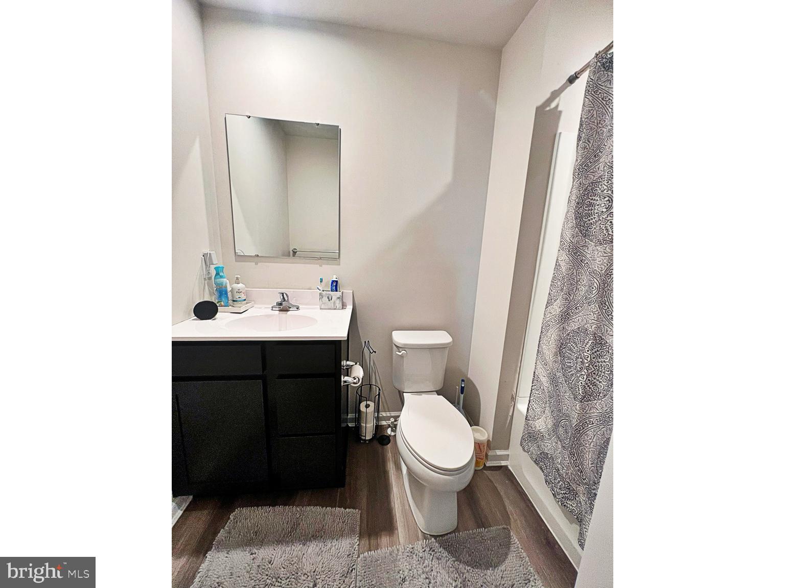 STONINGTON - Residential Lease