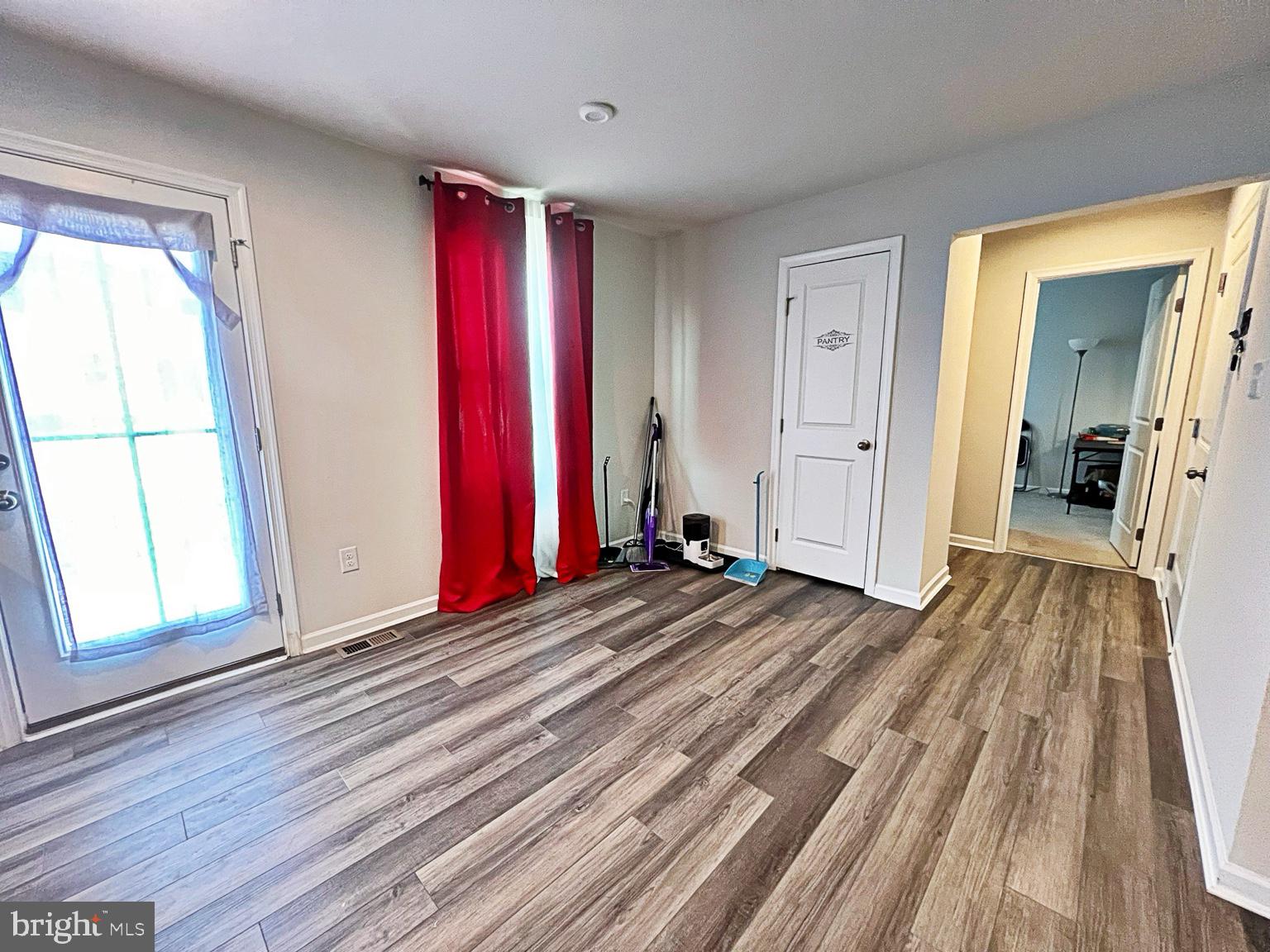 STONINGTON - Residential Lease