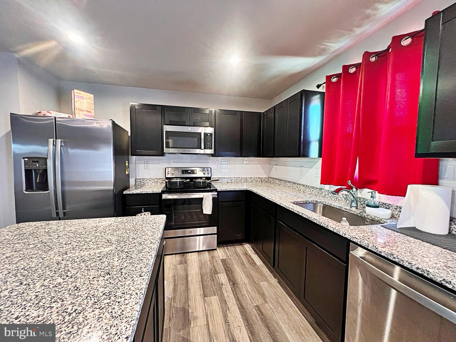 STONINGTON - Residential Lease