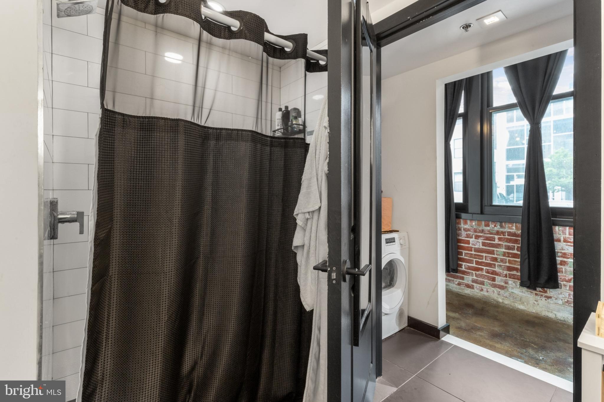 FISHTOWN - Residential Lease