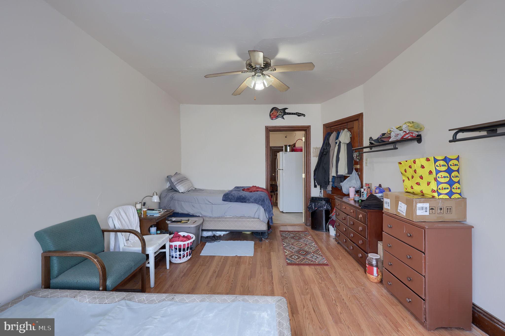 THE AVENUES - Residential Income