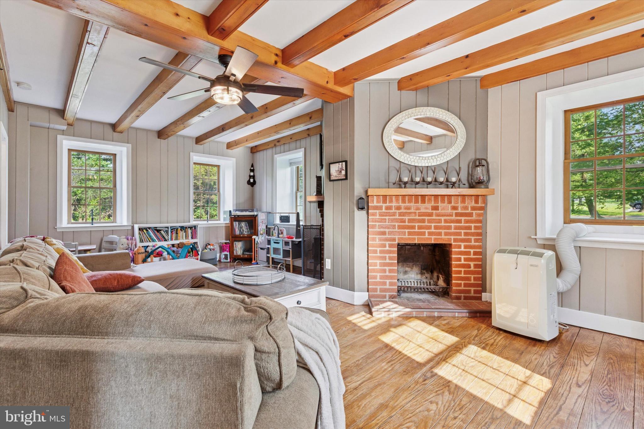 1430 S OLD BETHLEHEM PIKE