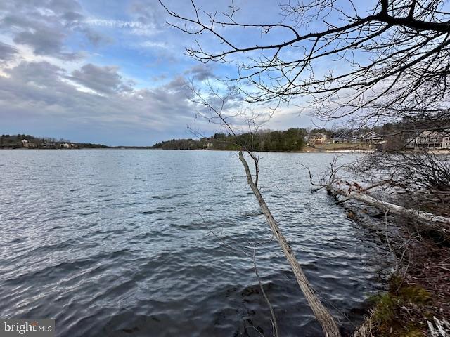 LAKE HOLIDAY ESTATES - Land