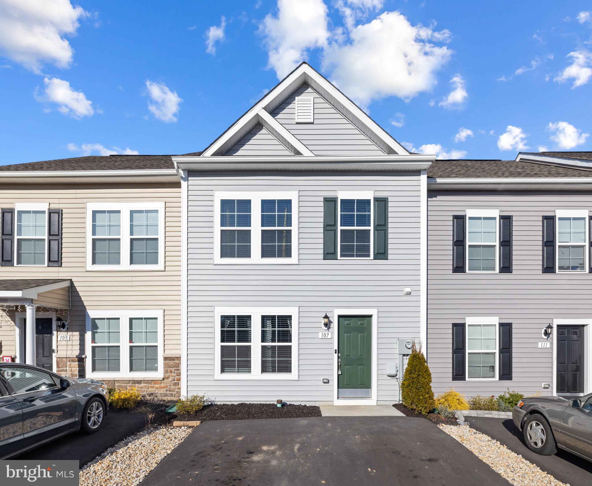 WHISPERING PINES - Residential