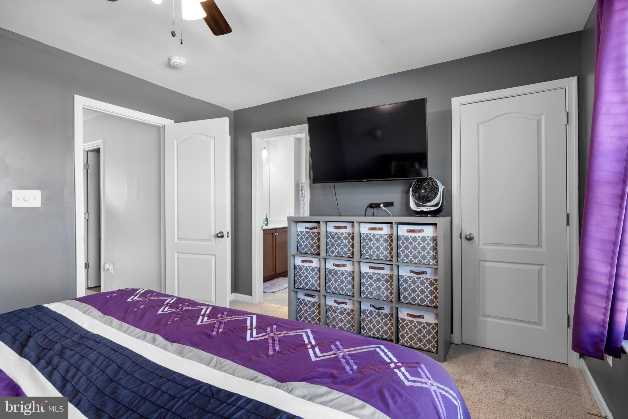 WHISPERING PINES - Residential