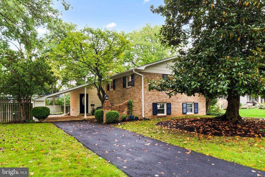 Welcome to 2508 Londonderry Road, located in the highly sought-after Stratford Landing Community. This lovingly maintained 4-bedroom, 3-bathroom home has 2,500 square feet of living space on a generous quarter-acre lot, offering the perfect blend of comfort and convenience.<BR><BR>Step inside to find brand new carpet throughout, with the added bonus of hardwood floors beneath the carpeting on the upper level. The home boasts vaulted ceilings and skylights, filling the living spaces with natural light. The kitchen can easily be opened up to create an open floor plan on the main level. The primary suite includes a spacious bedroom and an en-suite bathroom, providing a private retreat within the home.  The lower level has a large family room with fireplace, two additional bedrooms, a full bathroom, and spacious laundry room.<BR><BR>The fully fenced backyard offers a large deck, perfect for outdoor entertaining, gardening, or relaxing in your private space.  The home has a beautiful magnolia tree in the front yard and a freshly updated shed for storage.<BR><BR>Situated just one block from Little Hunting Creek, outdoor enthusiasts will appreciate the natural beauty surrounding the neighborhood. Optional membership to the nearby Stratford Recreation Association gives access to a pool, tennis courts, and vibrant social activities. The home feeds into Fort Hunt Elementary (which offers a Spanish Immersion program), Carl Sandburg Middle School, and West Potomac High School.<BR><BR>Conveniently situated between Route 1 and the GW Parkway, Stratford Landing offers easy access to Belvoir, Pentagon, DC, I-495, I-95, Metro, and Reagan National Airport. Fort Hunt Park, Mt. Vernon Estate, Potomac River, Old Town Alexandria, and Mt. Vernon Trail are all just minutes away; shops, restaurants, grocery, parks, schools, libraries, and pools are all nearby. In addition to local amenities, Stratford Landing has a very active Citizens Association with holiday parades, local events, and other fun activities for the whole family!<BR><BR>This is a rare opportunity to own a spacious, well-maintained home in a prime location. Don’t miss your chance—schedule a tour today!