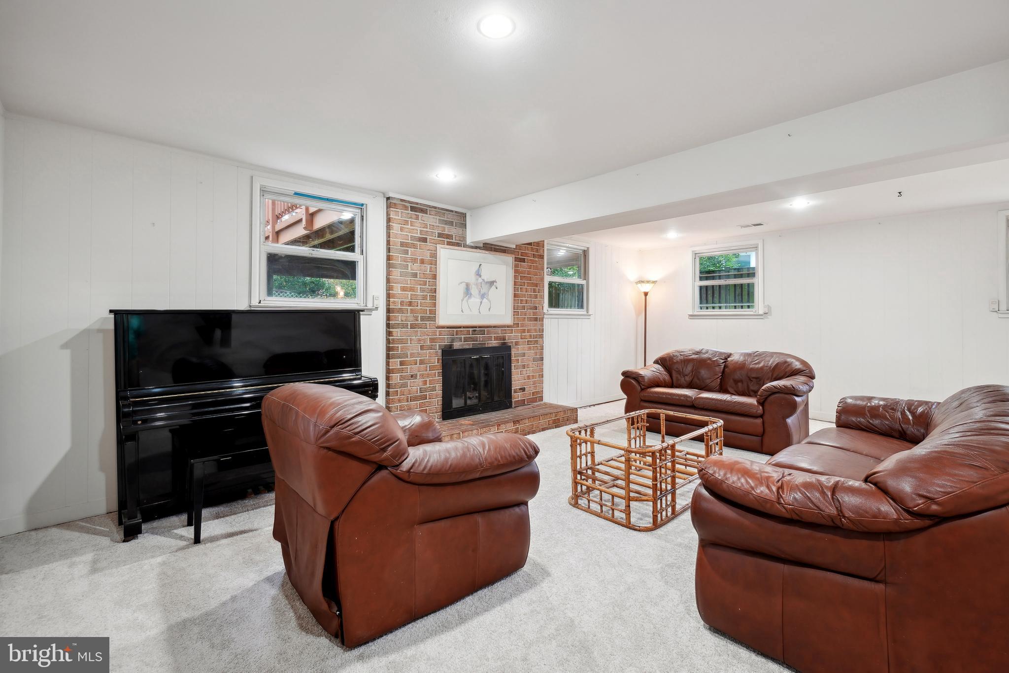 STRATFORD LANDING - Residential