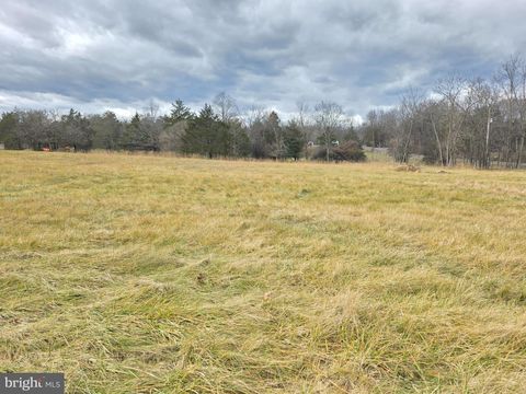 Lot 2 /1.37 Acres DODGE COUNTRY LN BUNKER HILL WV 25413