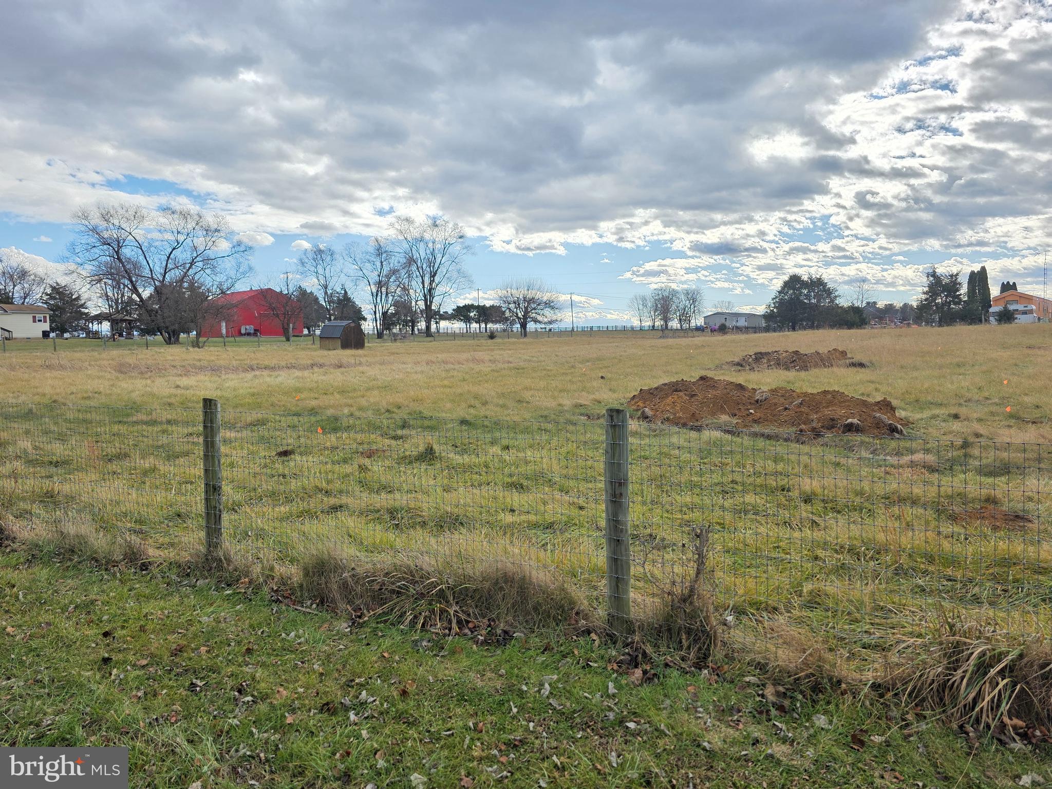 Lot 2 /1.37 Acres DODGE COUNTRY LN