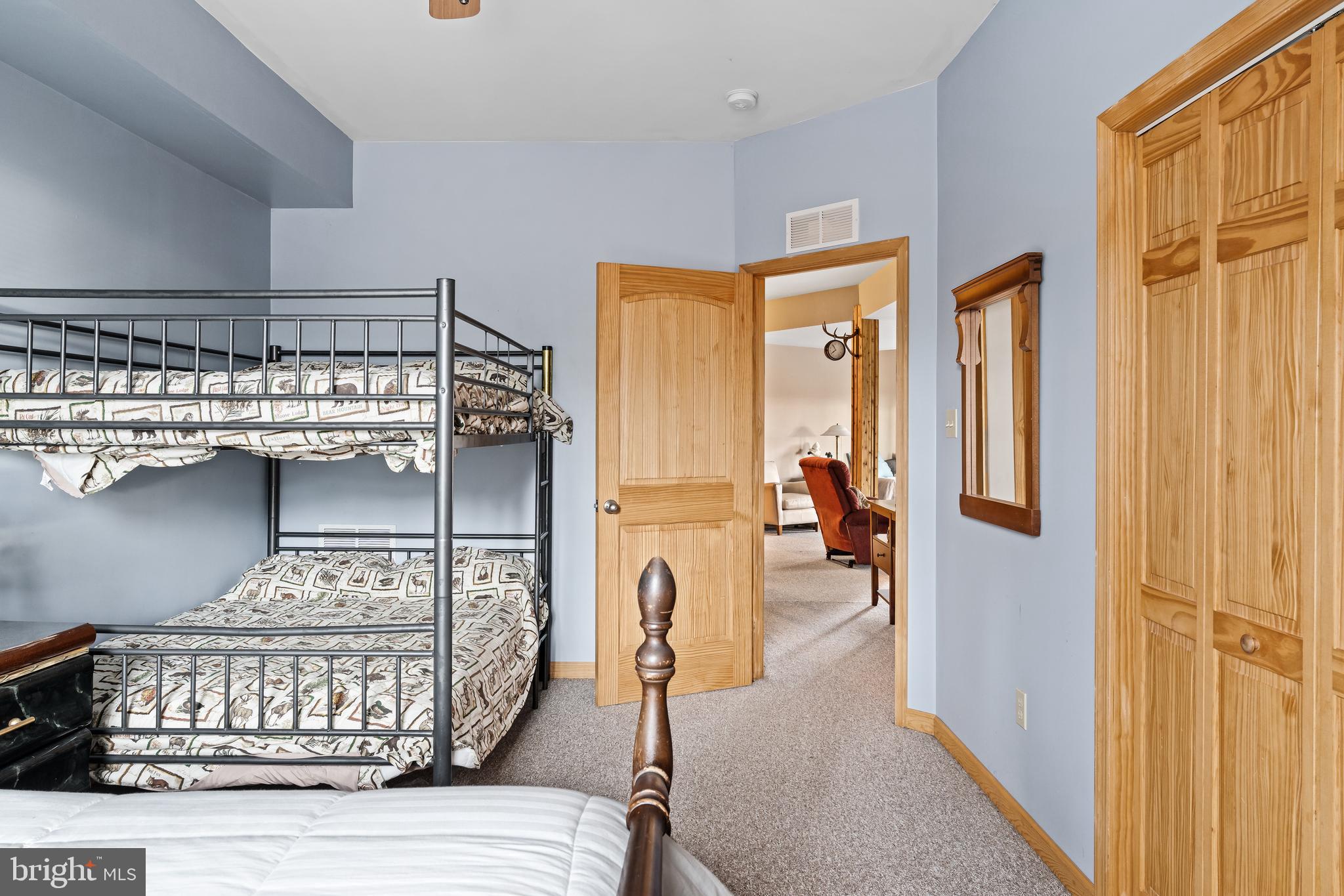 EAGLE ROCK RESORT - Residential