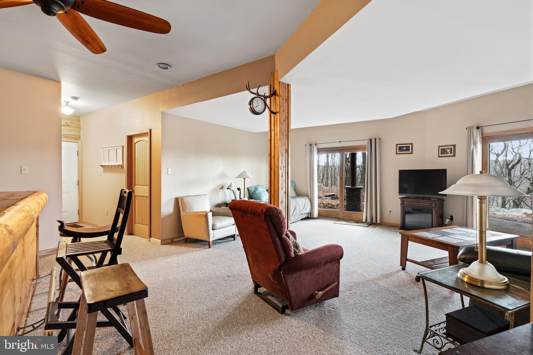 EAGLE ROCK RESORT - Residential