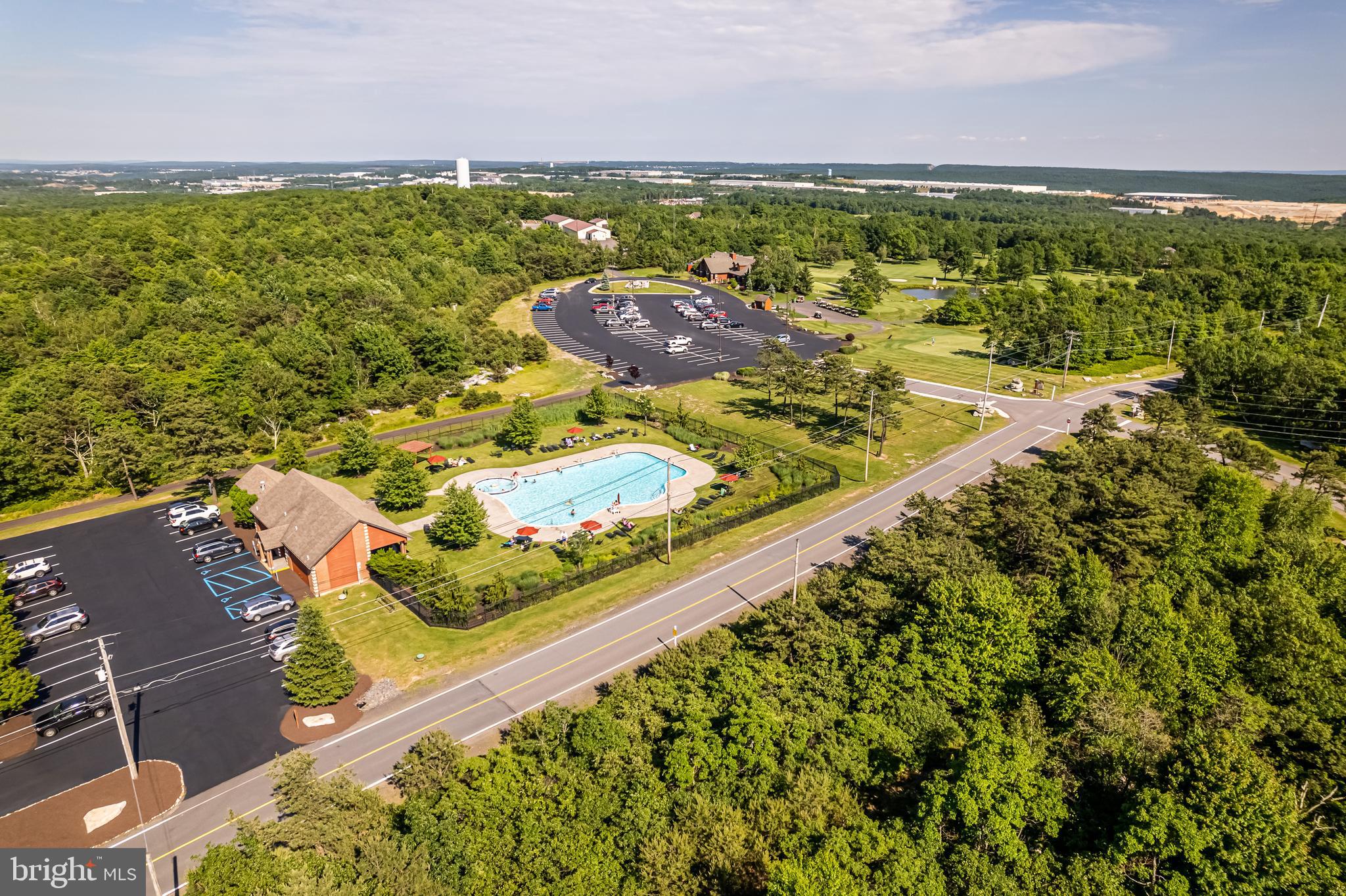 EAGLE ROCK RESORT - Residential