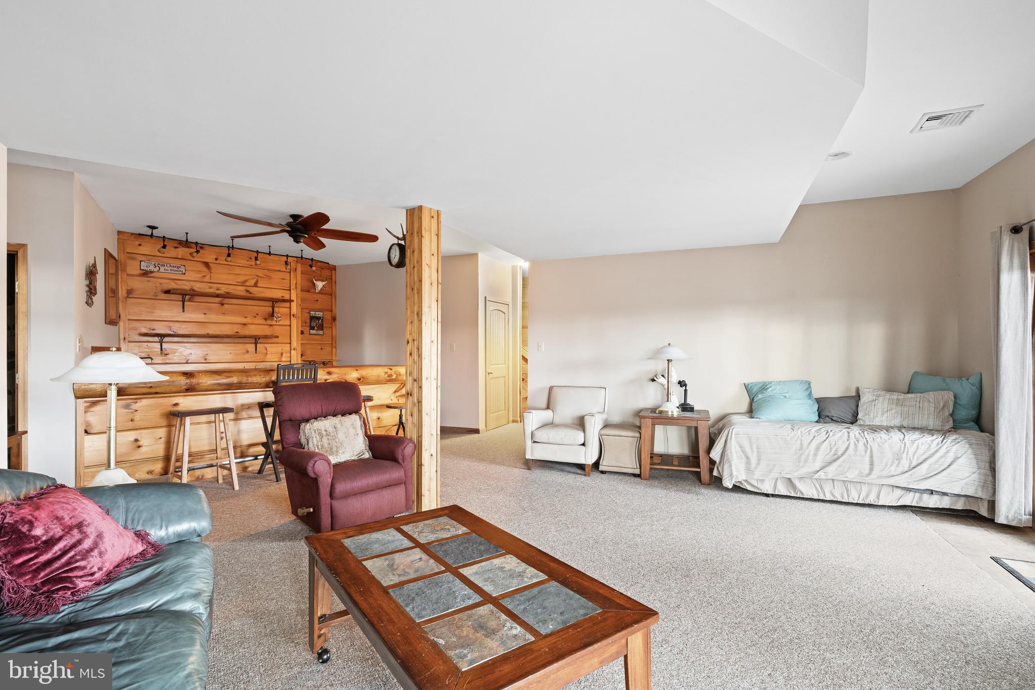 EAGLE ROCK RESORT - Residential