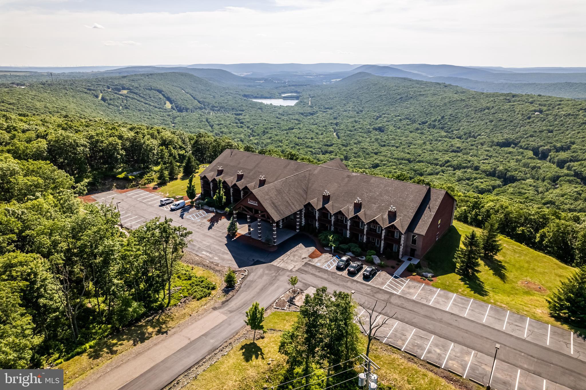 EAGLE ROCK RESORT - Residential