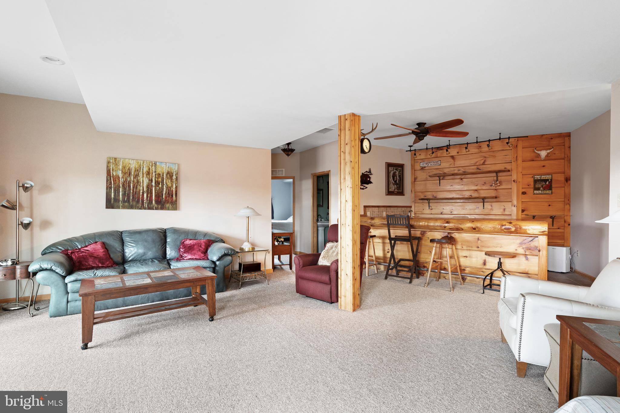 EAGLE ROCK RESORT - Residential