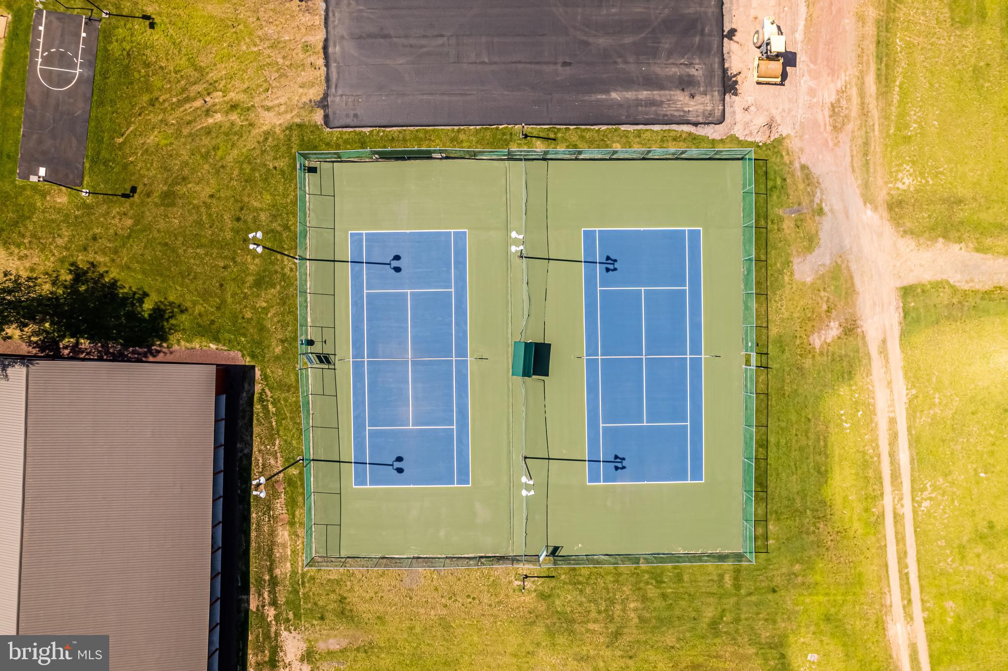 EAGLE ROCK RESORT - Residential