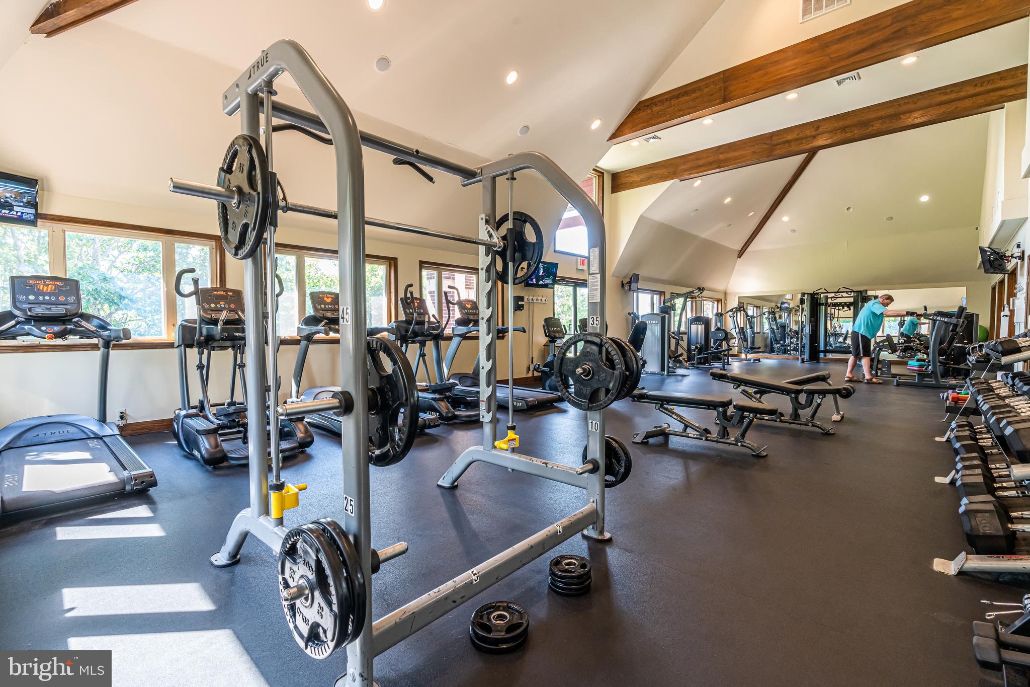 EAGLE ROCK RESORT - Residential