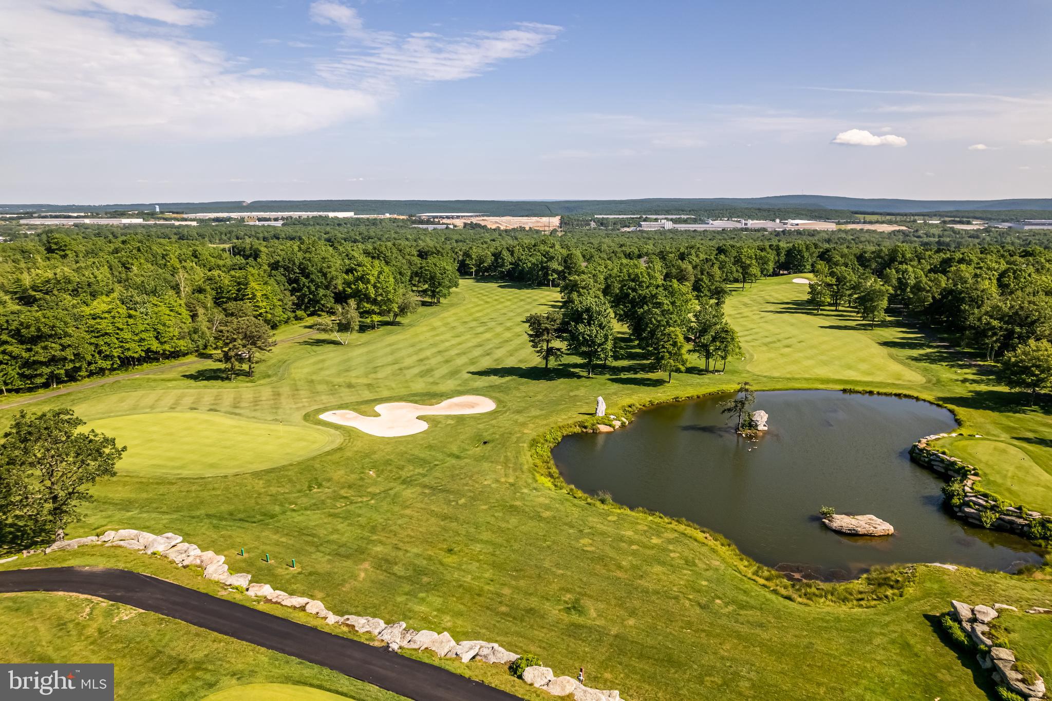 EAGLE ROCK RESORT - Residential