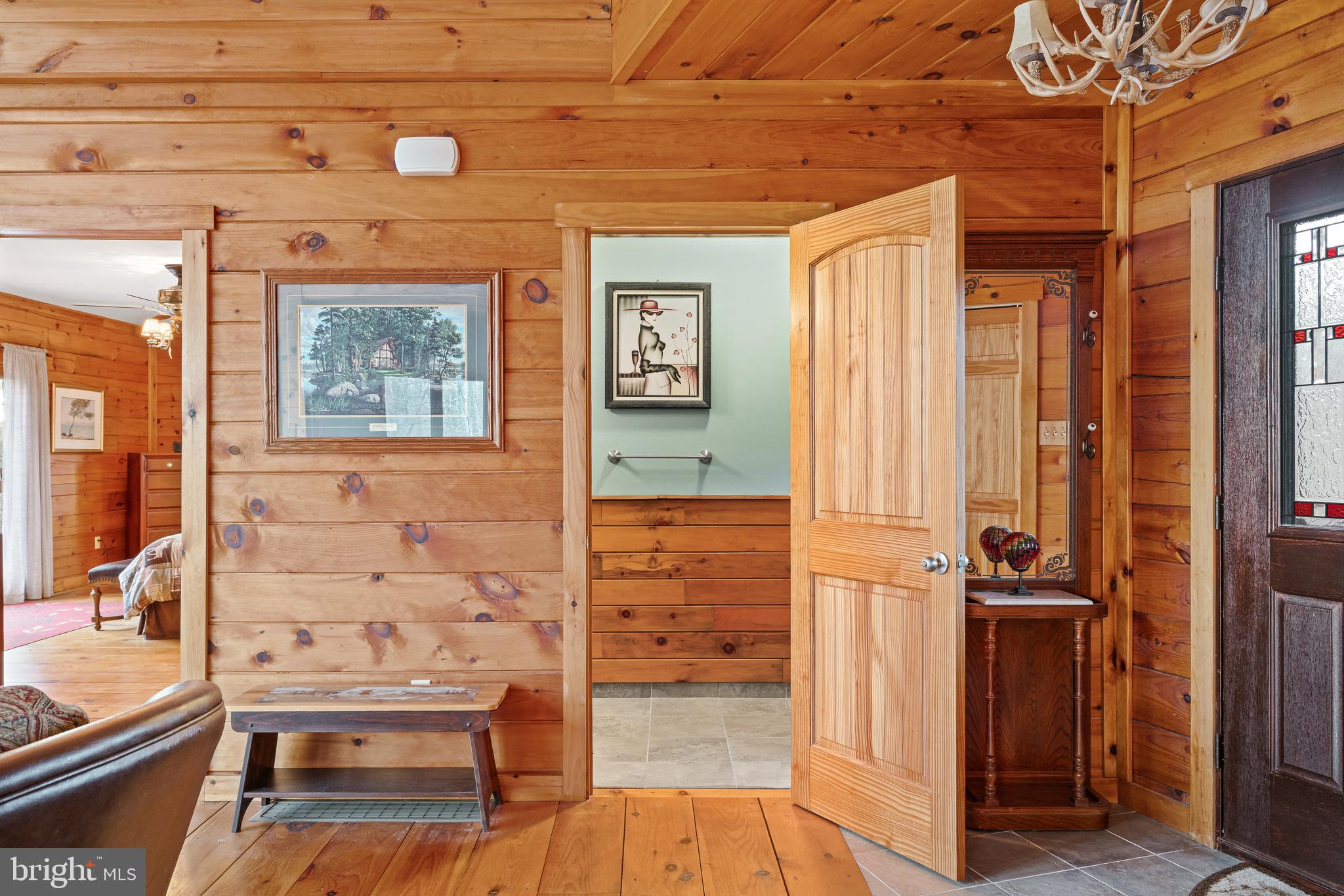 EAGLE ROCK RESORT - Residential