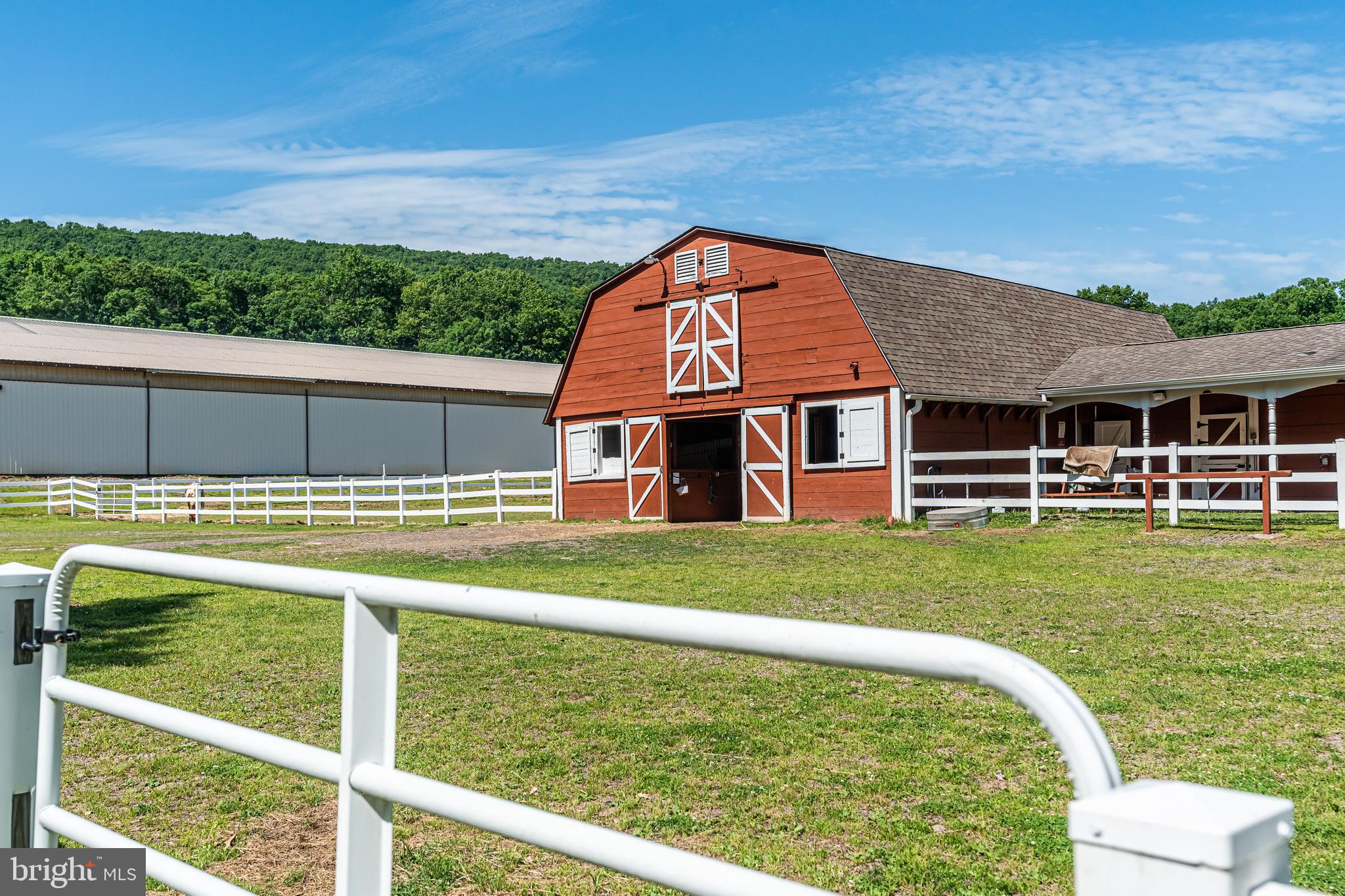 EAGLE ROCK RESORT - Residential