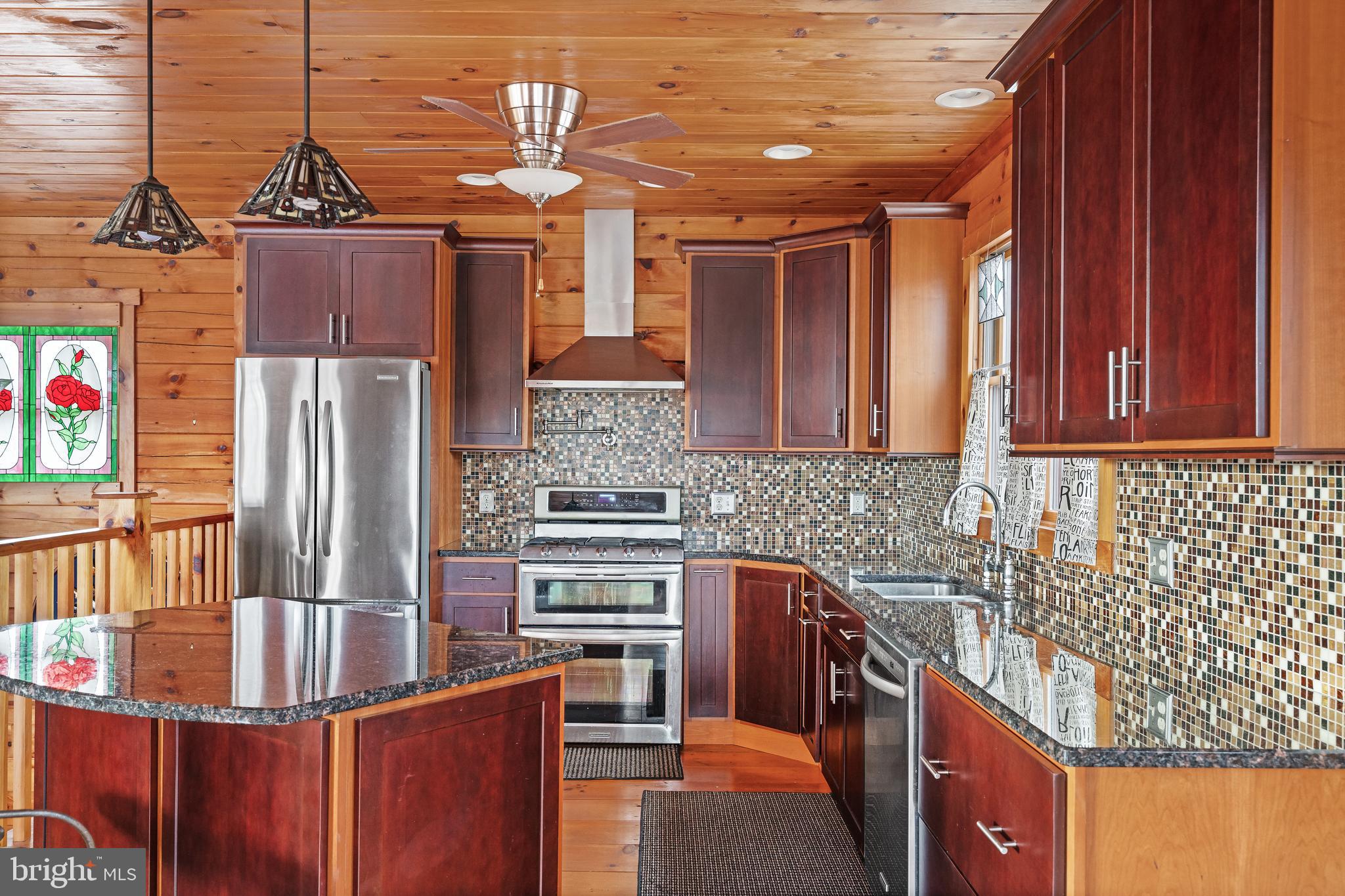 EAGLE ROCK RESORT - Residential