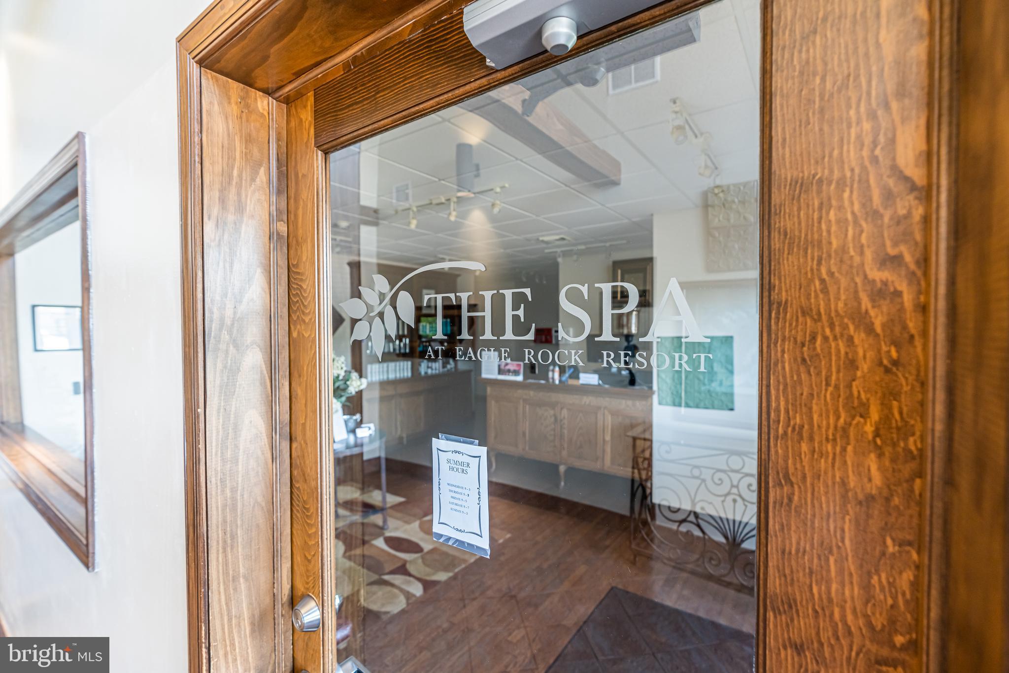 EAGLE ROCK RESORT - Residential