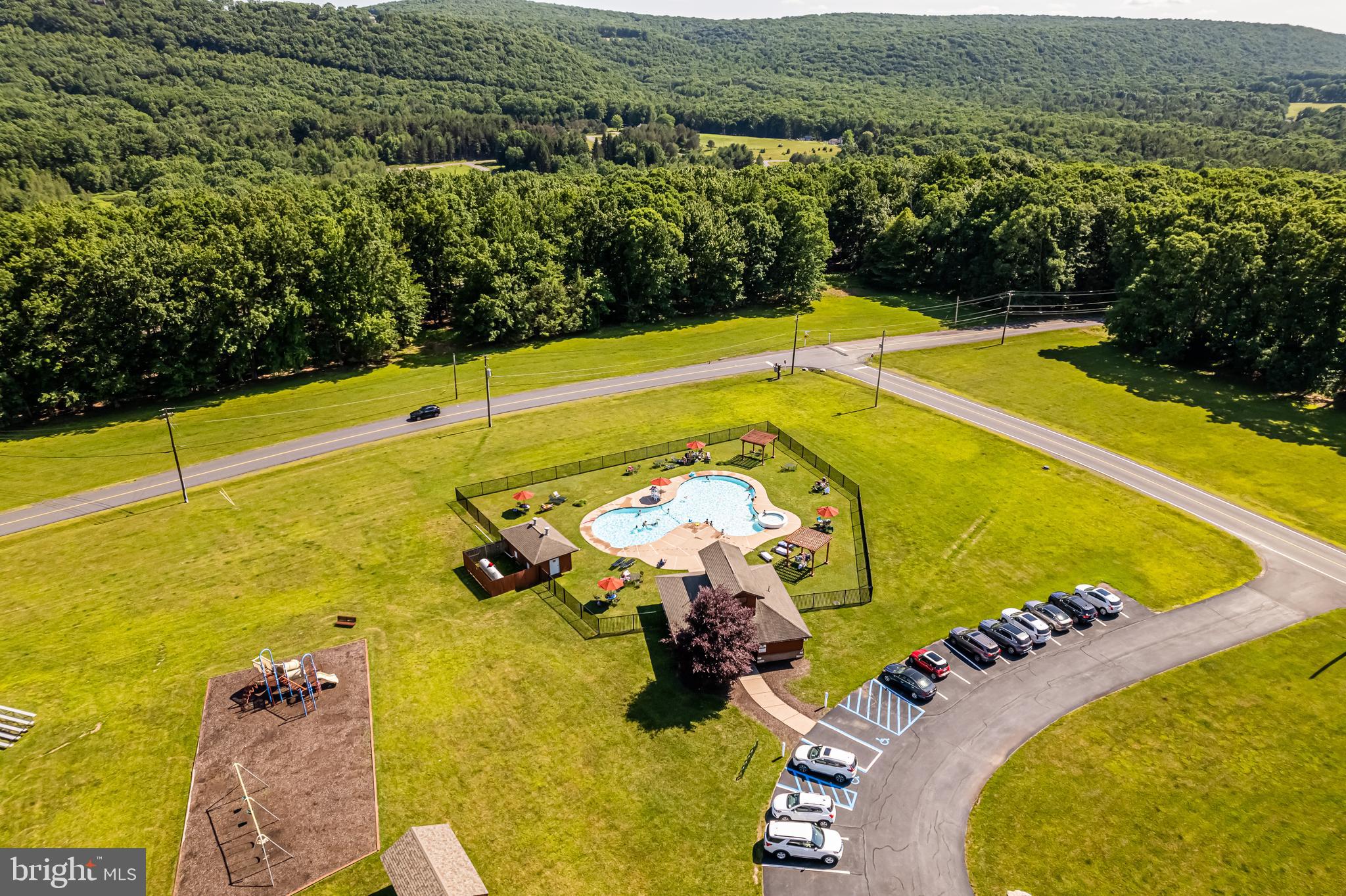 EAGLE ROCK RESORT - Residential