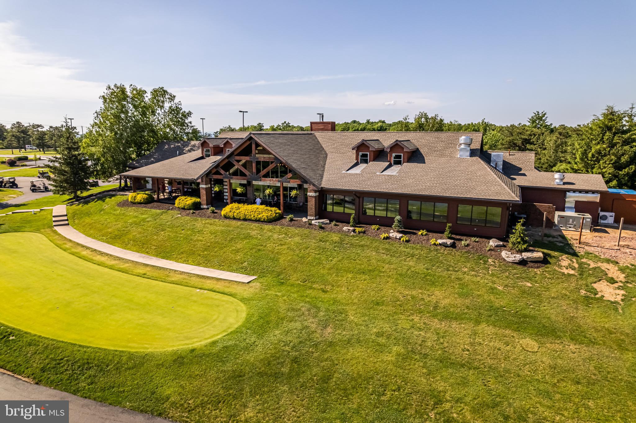 EAGLE ROCK RESORT - Residential