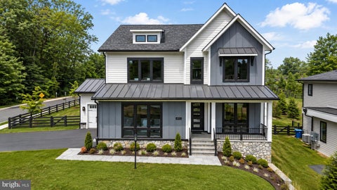 Photo of 4055 Thornton Street, ANNANDALE, VA 22003 (MLS # VAFX2337802)