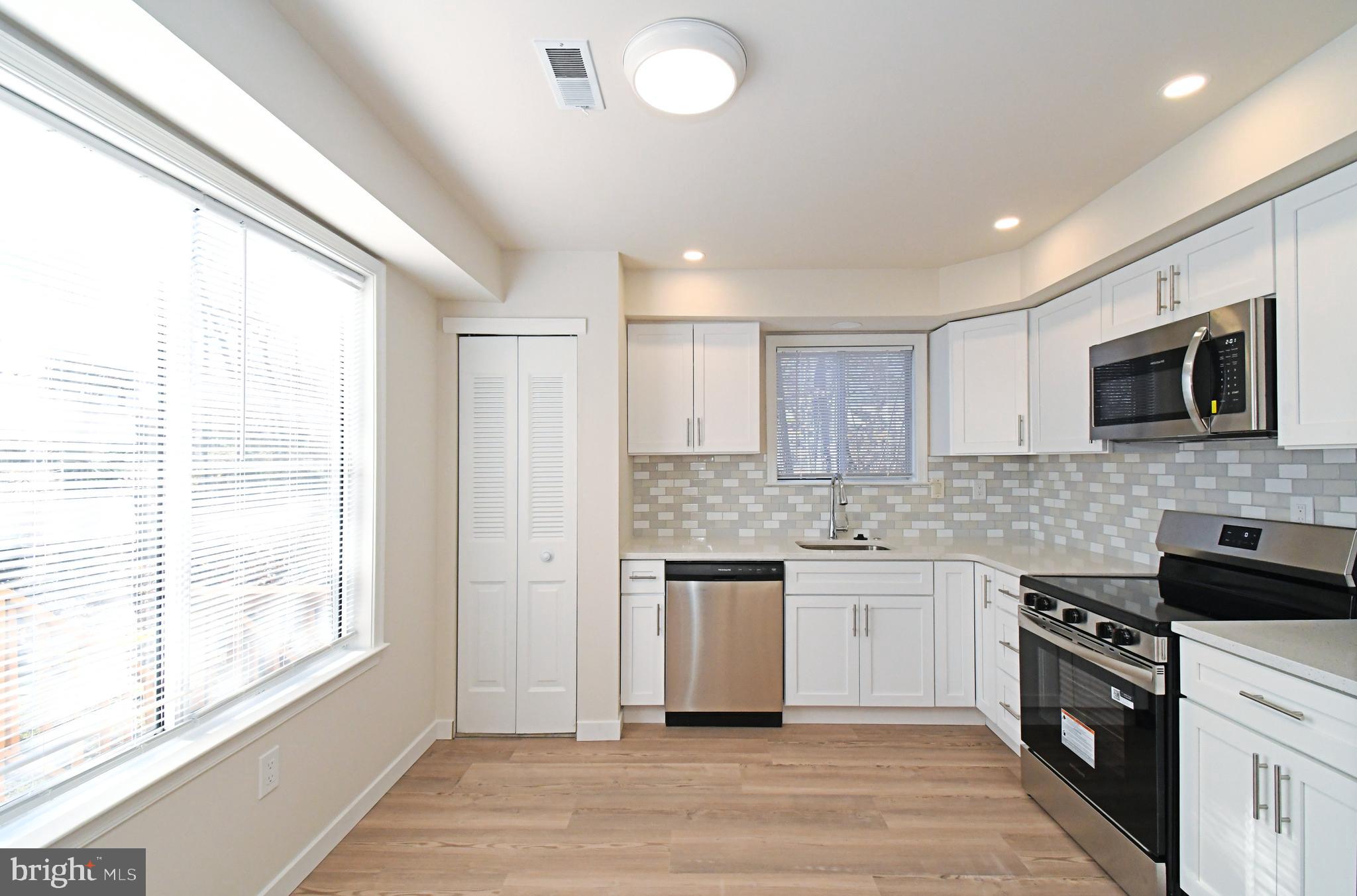 HICKORY RIDGE - Residential