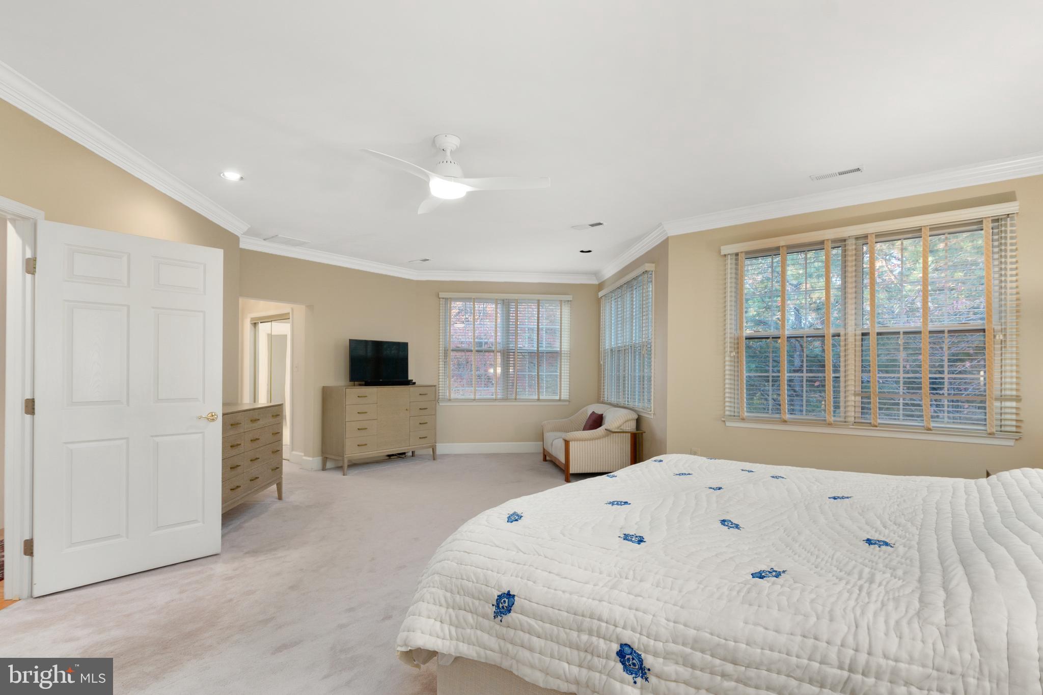 LAMBIANCE OF MCLEAN - Residential