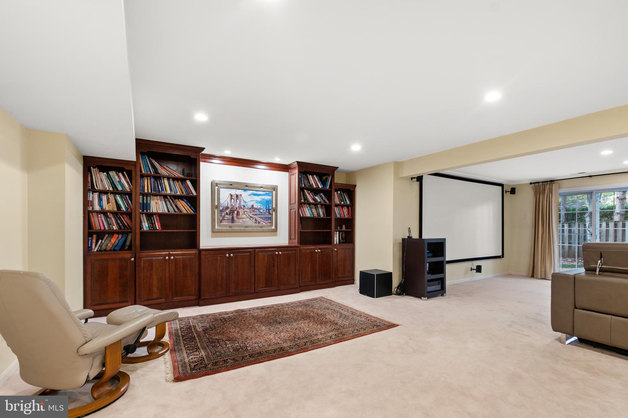 LAMBIANCE OF MCLEAN - Residential