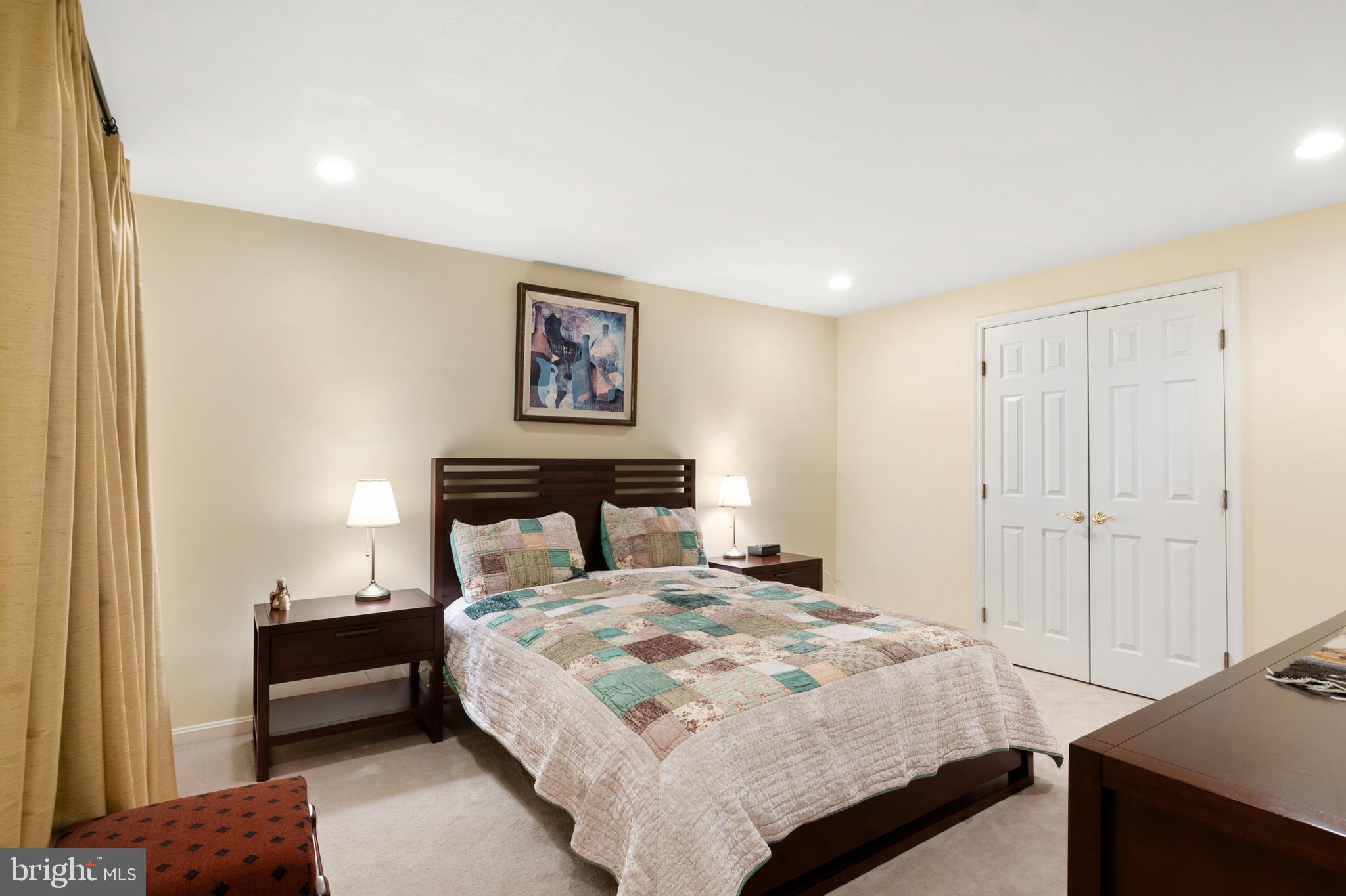 LAMBIANCE OF MCLEAN - Residential