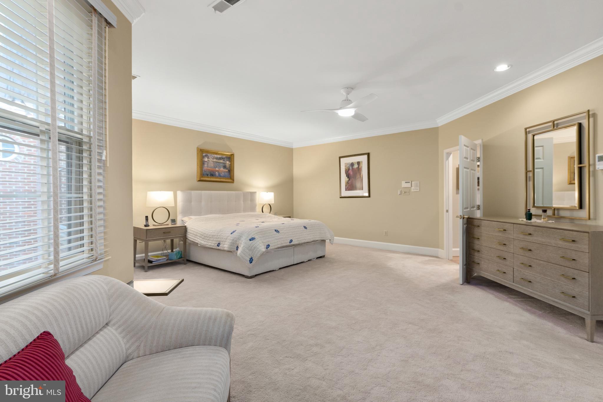 LAMBIANCE OF MCLEAN - Residential