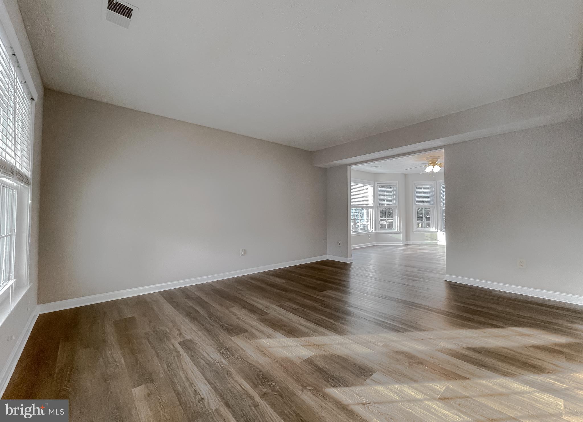 DORCHESTER - ST. CHARLES - Residential