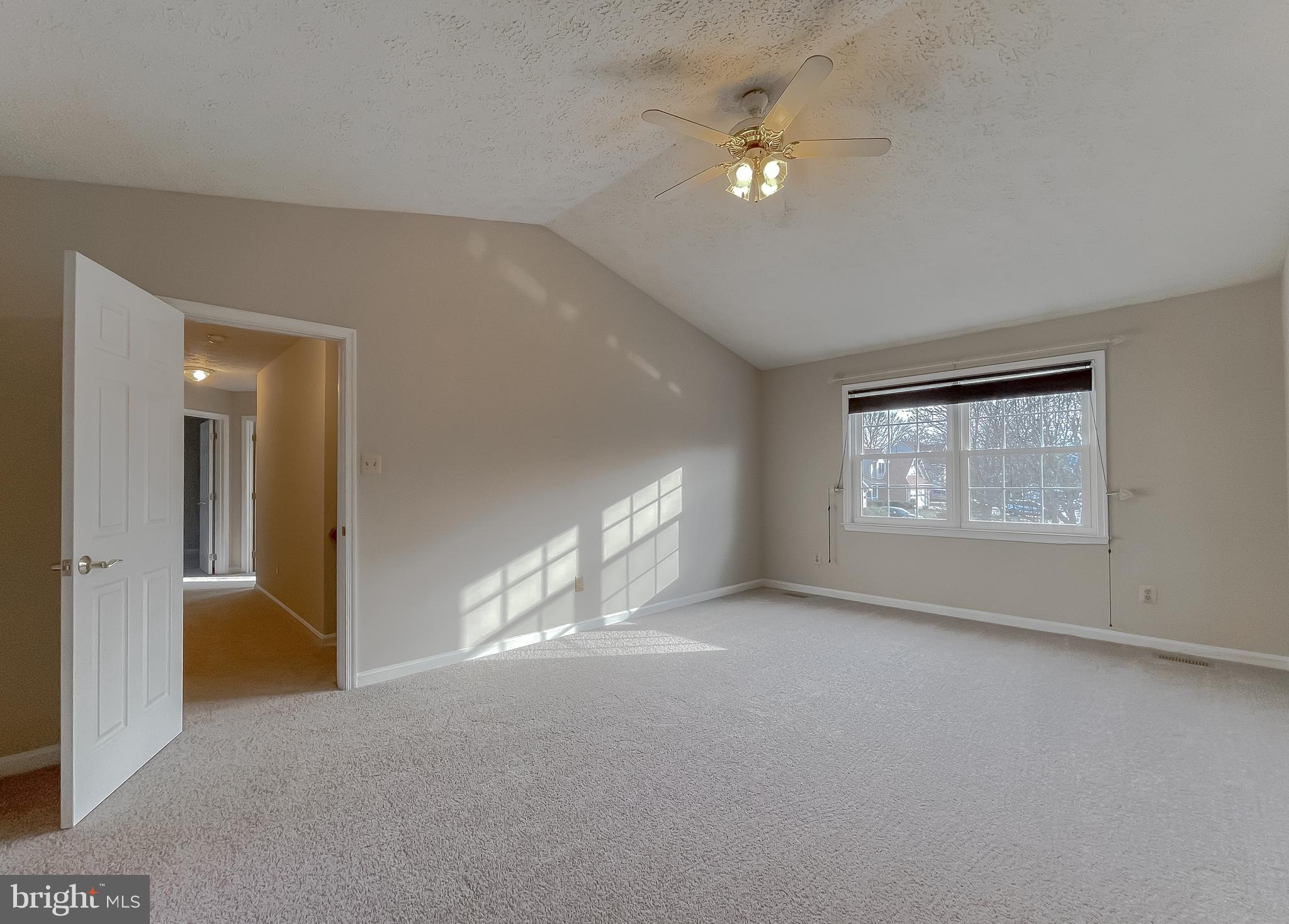 DORCHESTER - ST. CHARLES - Residential