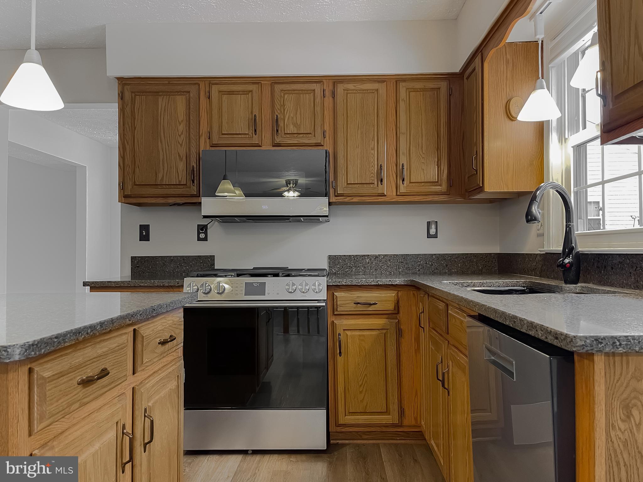 DORCHESTER - ST. CHARLES - Residential