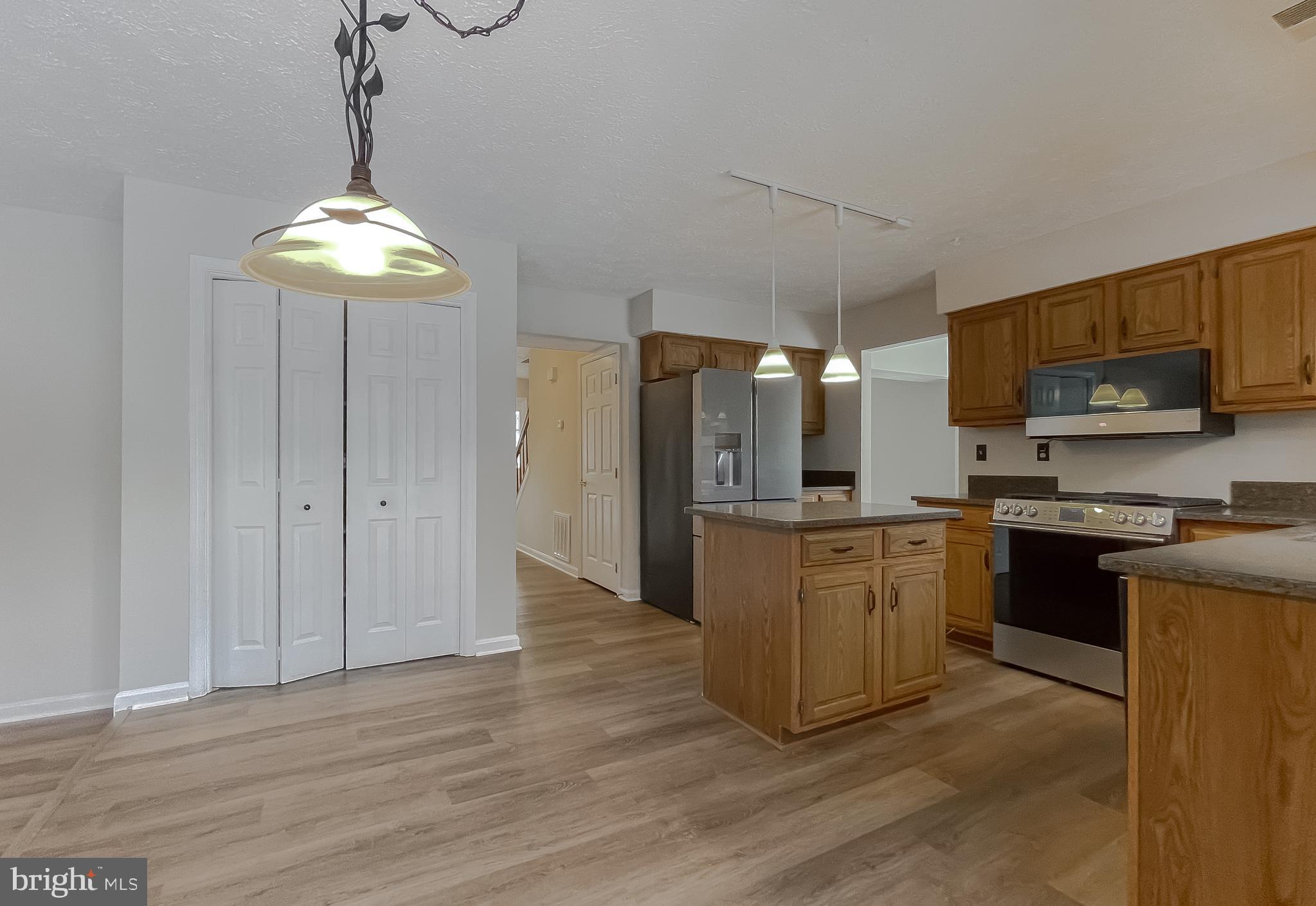 DORCHESTER - ST. CHARLES - Residential