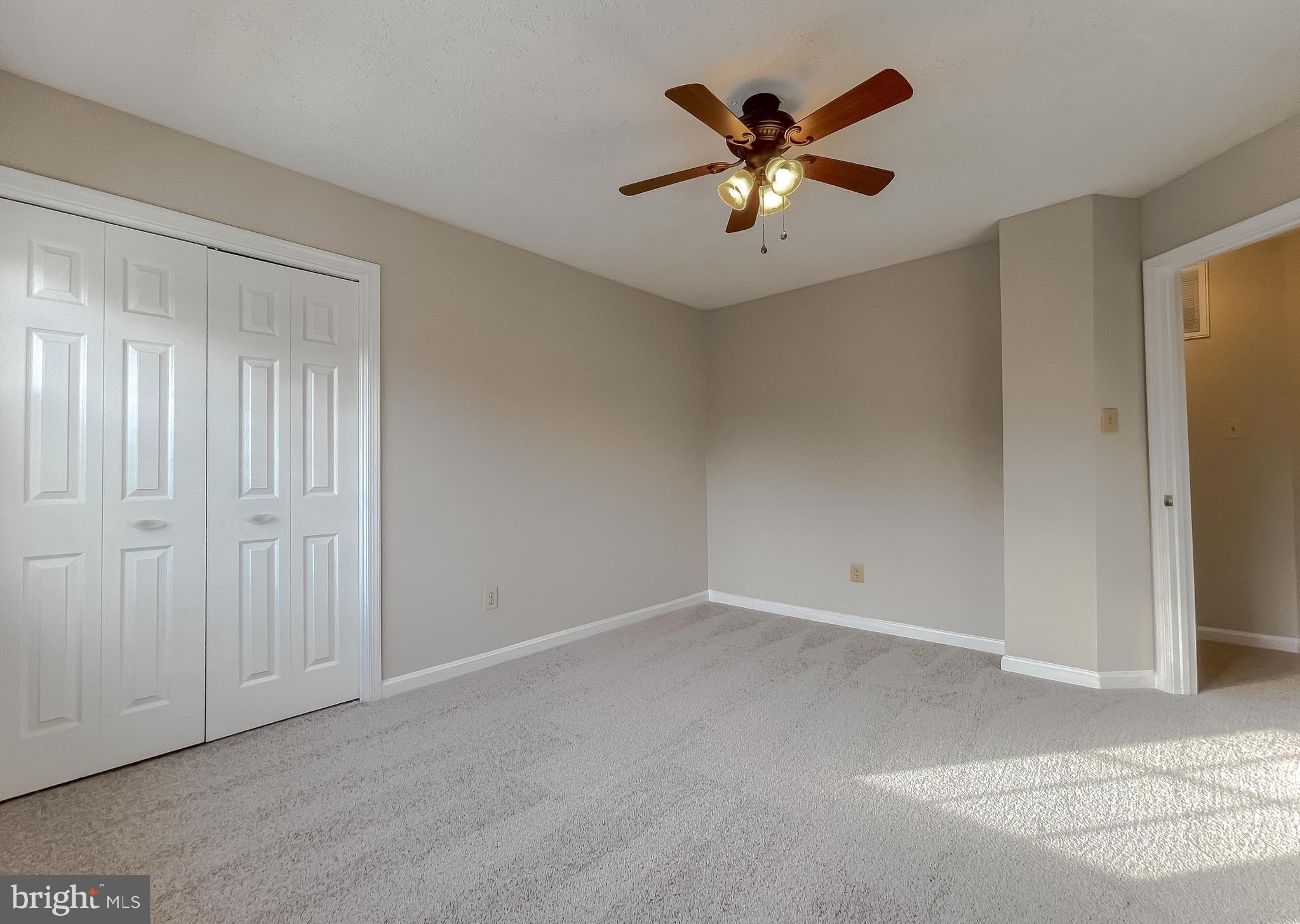 DORCHESTER - ST. CHARLES - Residential