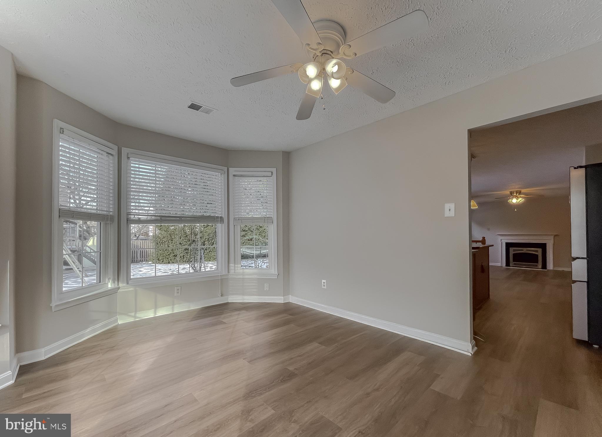 DORCHESTER - ST. CHARLES - Residential