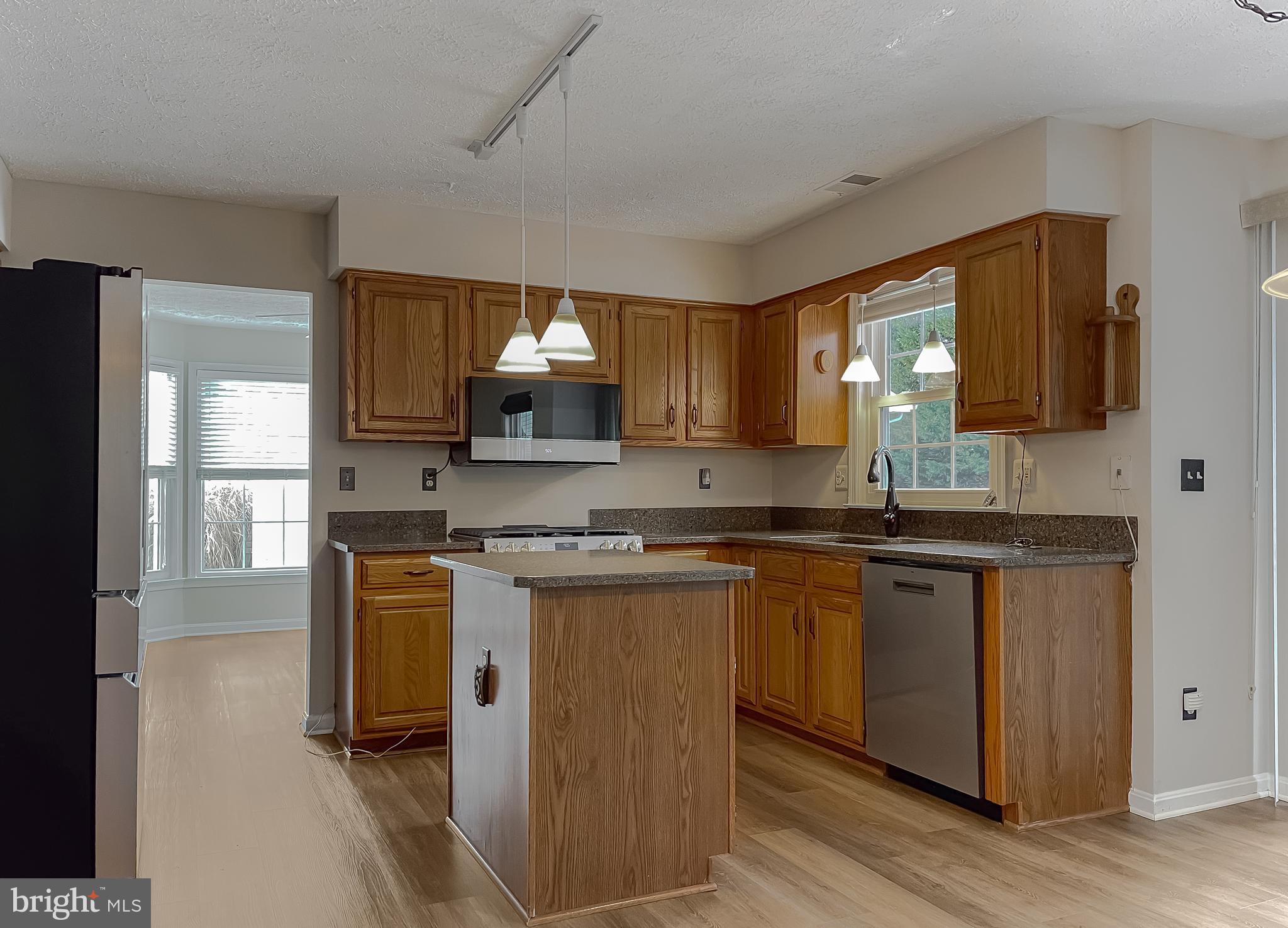 DORCHESTER - ST. CHARLES - Residential