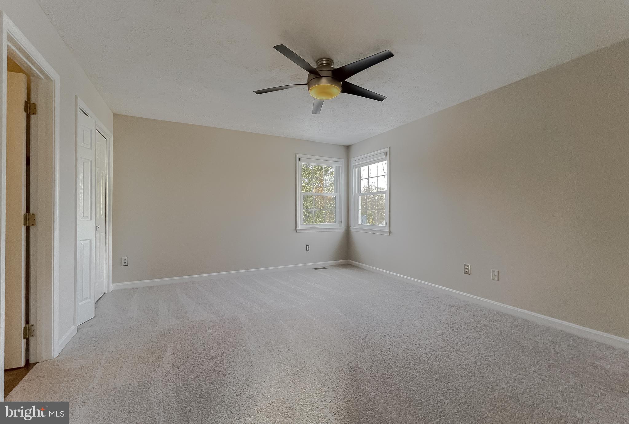 DORCHESTER - ST. CHARLES - Residential