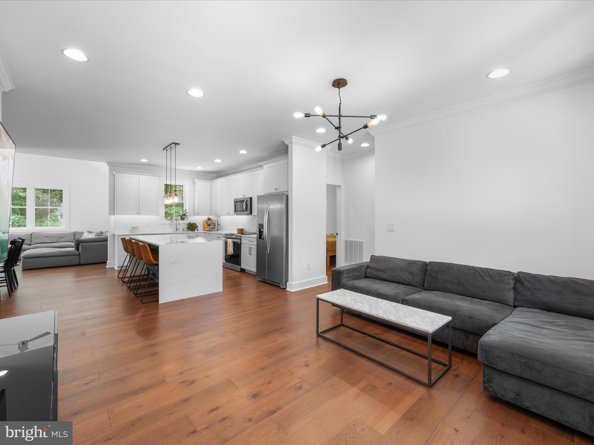 34060 SHAWNEE DRIVE