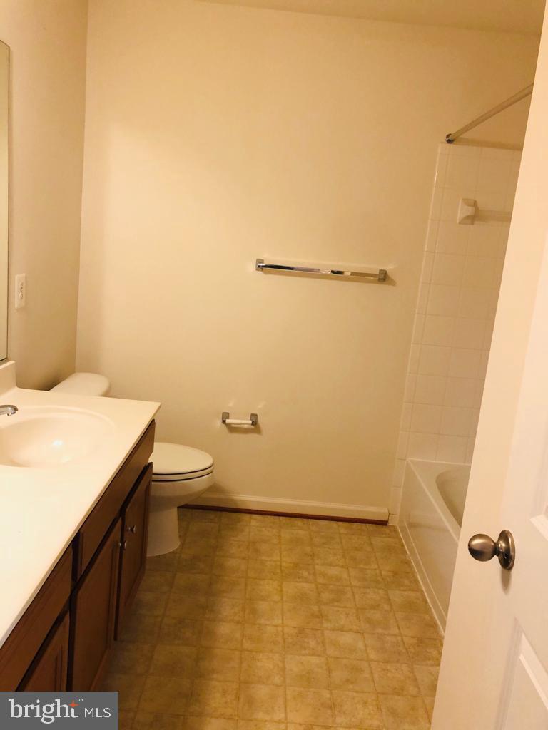 BRAMBLETON LANDBAY 2 - Residential Lease