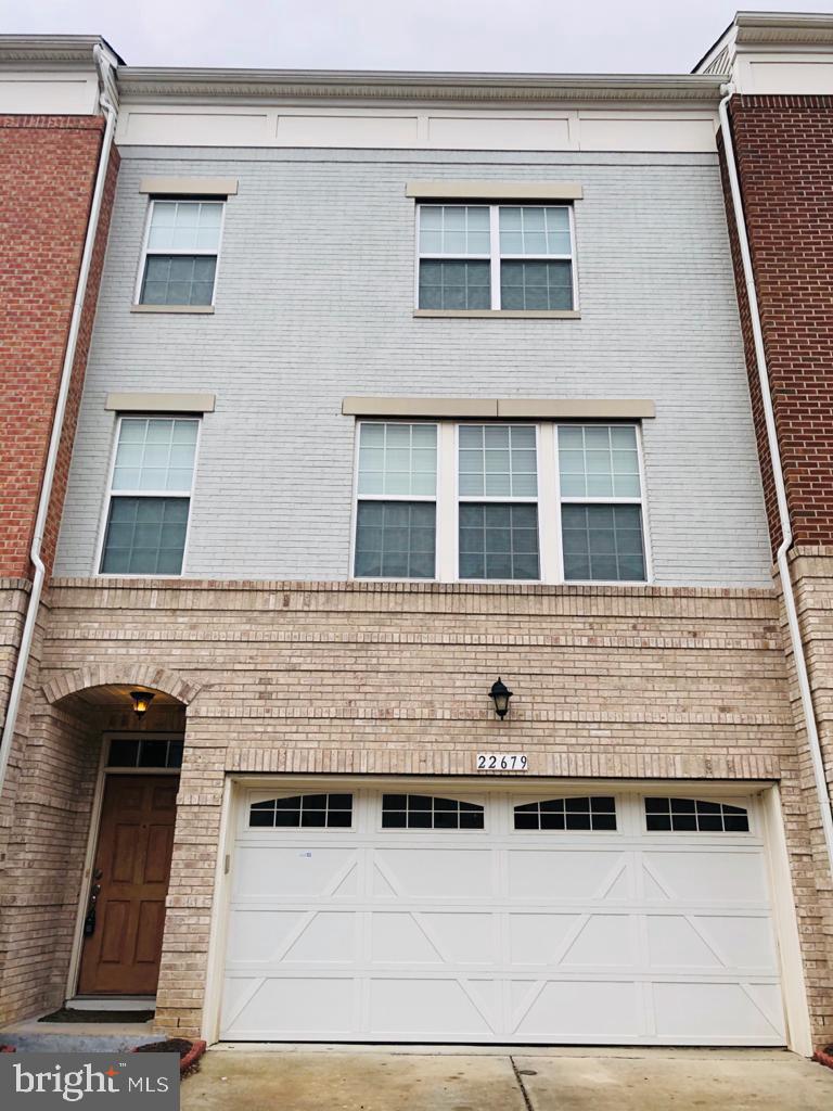 BRAMBLETON LANDBAY 2 - Residential Lease