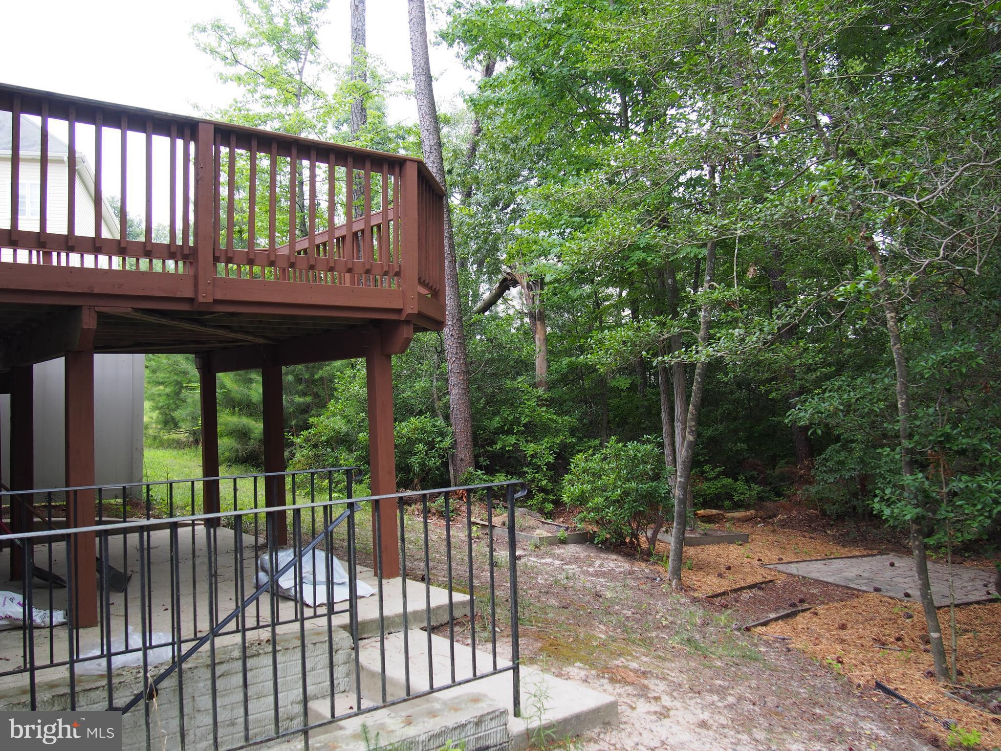 DAHLIA PARK OF WILDEWOOD - Residential Lease