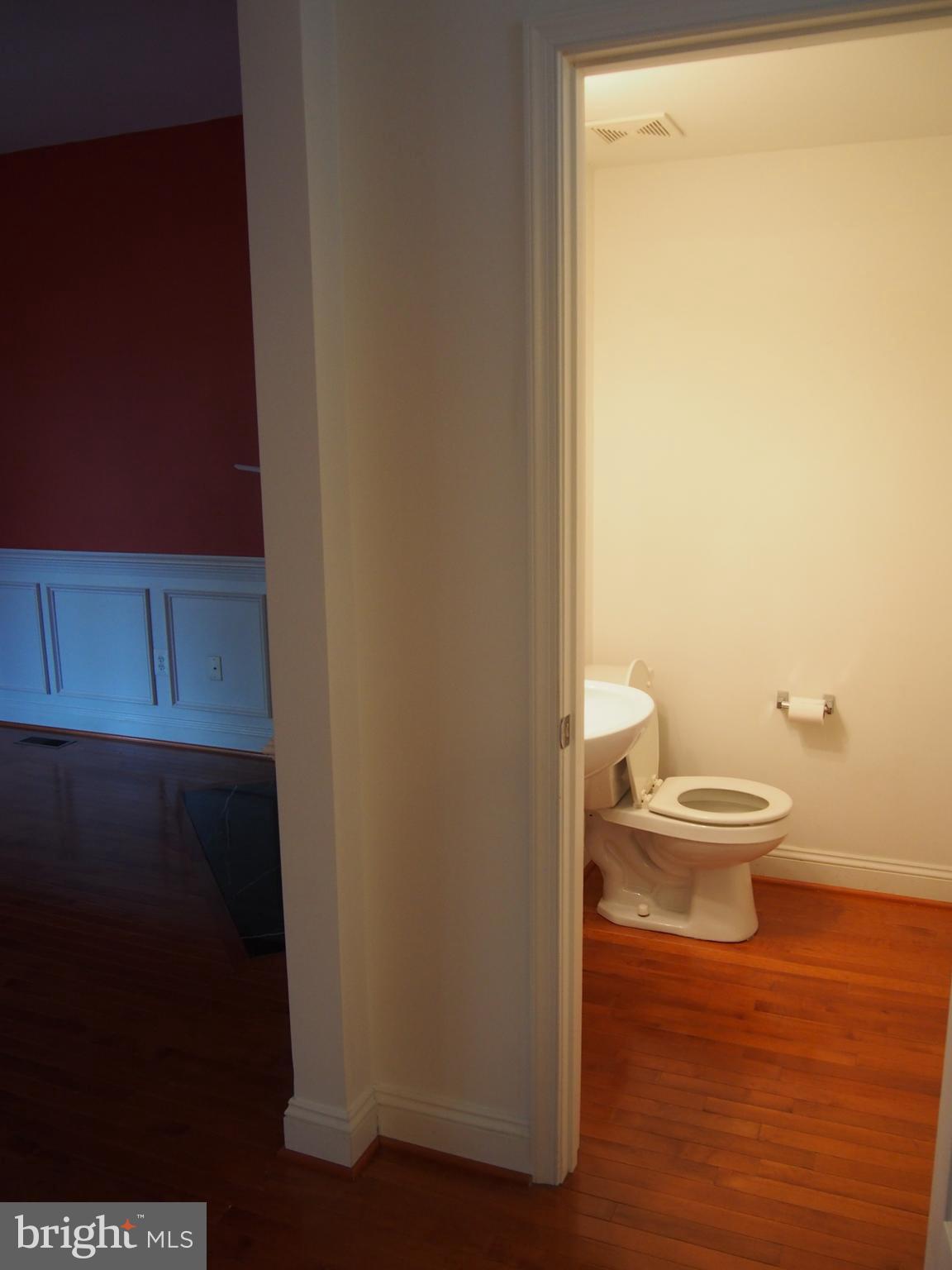 DAHLIA PARK OF WILDEWOOD - Residential Lease