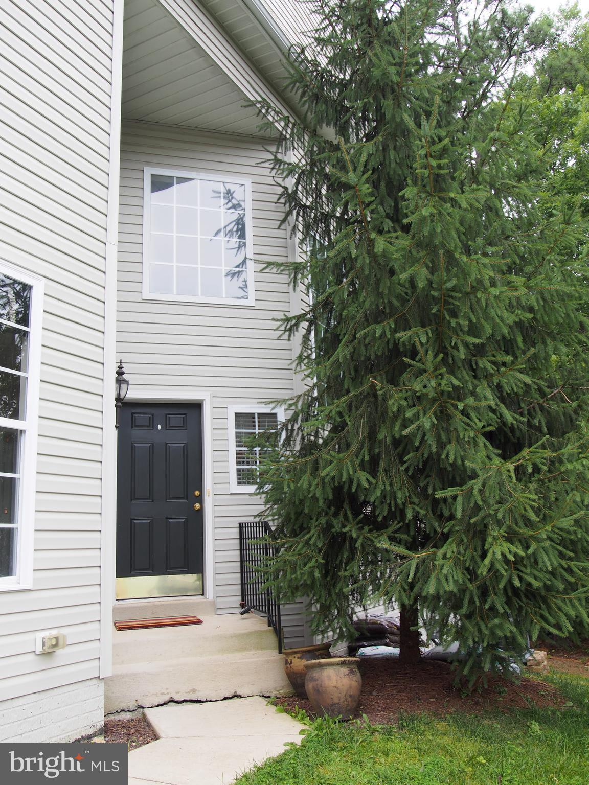 DAHLIA PARK OF WILDEWOOD - Residential Lease