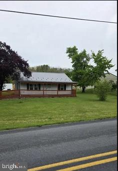106 AIRPORT ROAD
